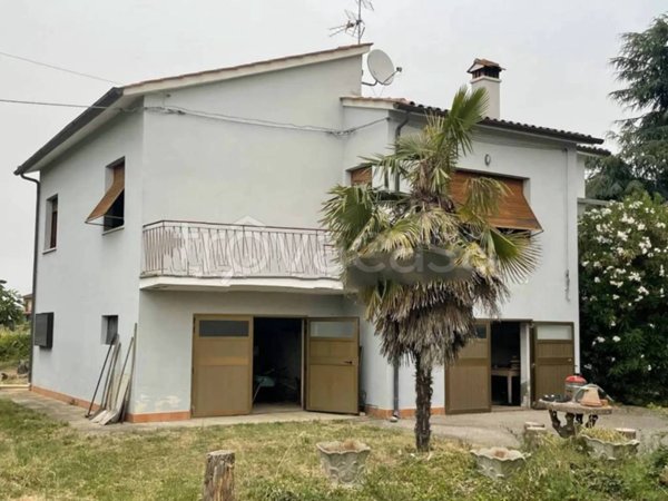 casa indipendente in vendita a Monte San Savino in zona Alberoro