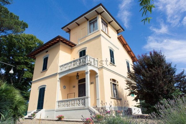 casa indipendente in vendita a Monte San Savino in zona Alberoro