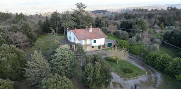 casa indipendente in vendita a Monte San Savino in zona Gargonza