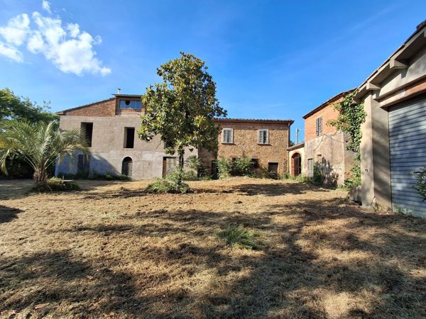 casa indipendente in vendita a Monte San Savino in zona Alberoro