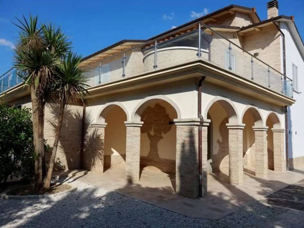 casa indipendente in vendita a Monte San Savino