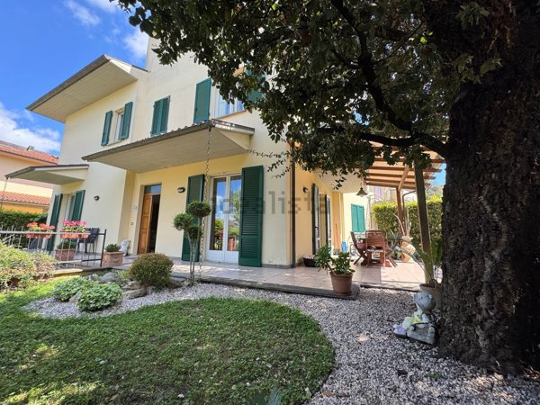 casa indipendente in vendita a Monte San Savino