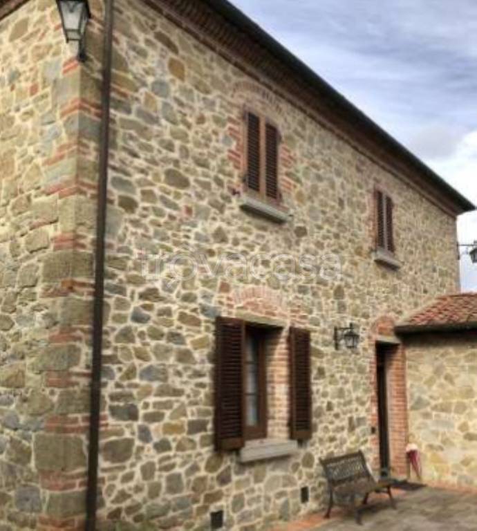 appartamento in vendita a Monte San Savino in zona Alberoro