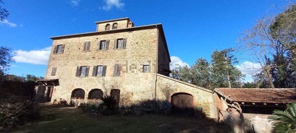 casale in vendita a Monte San Savino