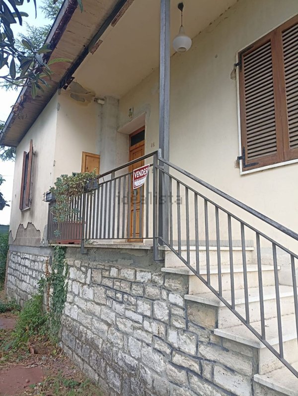 casa indipendente in vendita a Monte San Savino