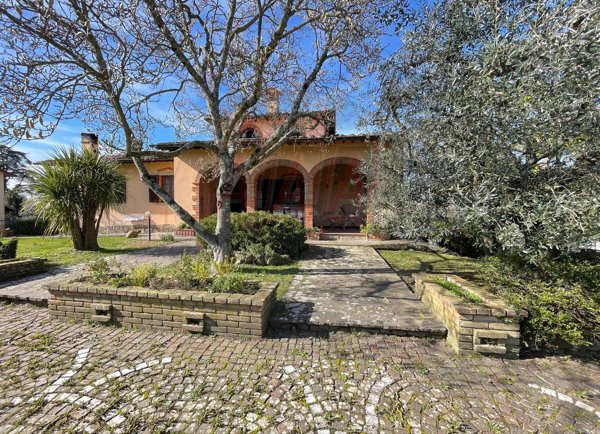 casa indipendente in vendita a Monte San Savino
