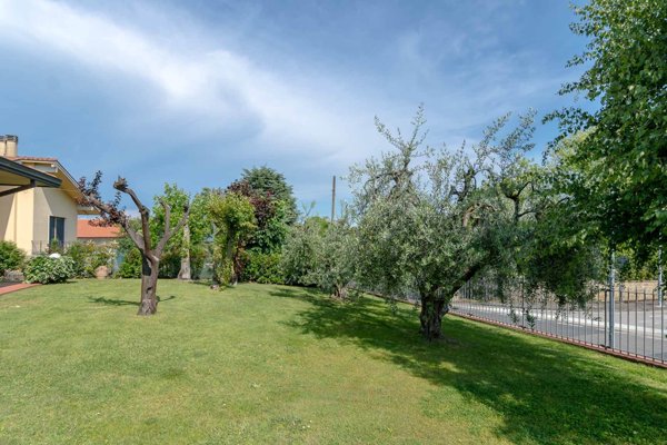 casa indipendente in vendita a Monte San Savino in zona Montagnano
