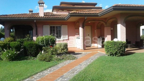casa indipendente in vendita a Monte San Savino in zona Montagnano
