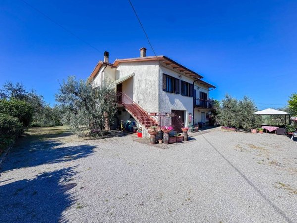 casa indipendente in vendita a Monte San Savino