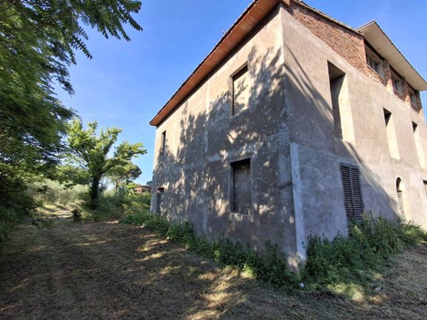 casale in vendita a Monte San Savino in zona Alberoro
