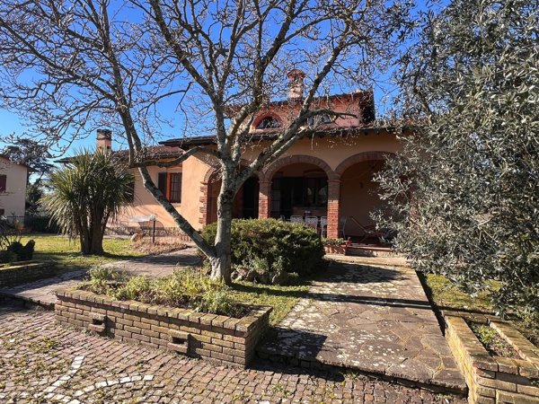 casa indipendente in vendita a Monte San Savino