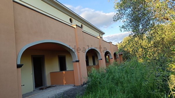 casa indipendente in vendita a Monte San Savino in zona Montagnano