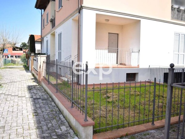 appartamento in vendita a Monte San Savino in zona Alberoro