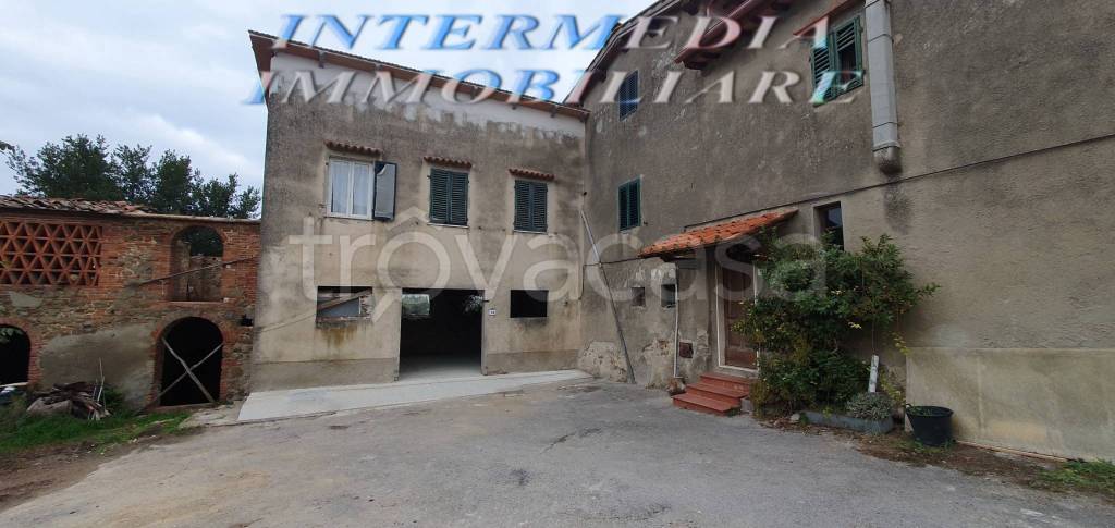 casa indipendente in vendita a Montevarchi in zona Ventena