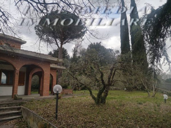 casa indipendente in vendita a Montevarchi in zona Levane