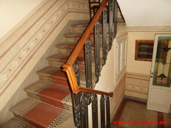casa indipendente in vendita a Montevarchi