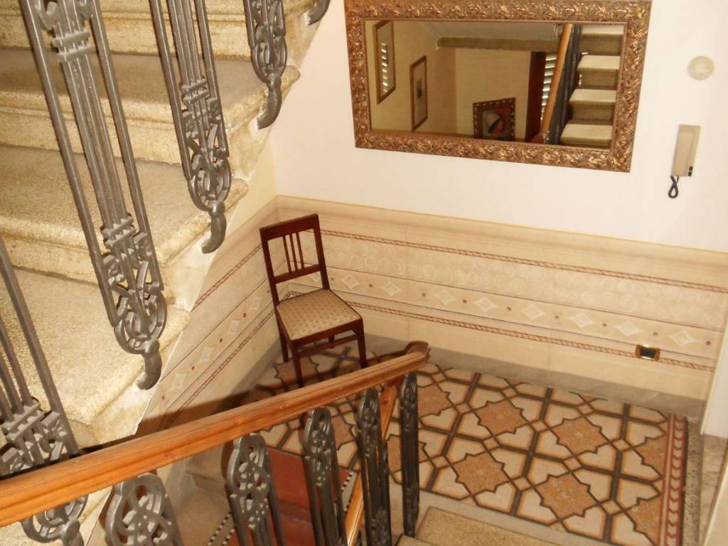 casa indipendente in vendita a Montevarchi