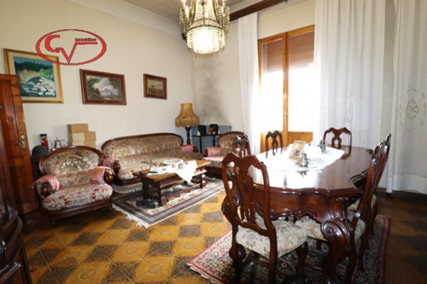casa semindipendente in vendita a Montevarchi in zona Levane
