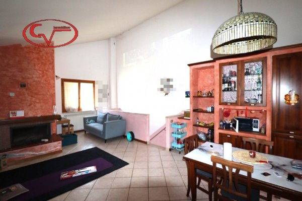 appartamento in vendita a Montevarchi in zona Levane