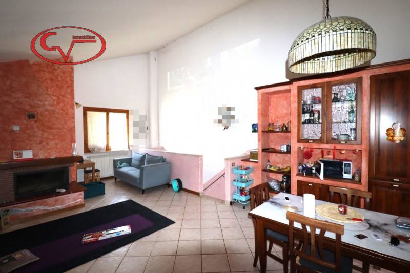 appartamento in vendita a Montevarchi in zona Levane