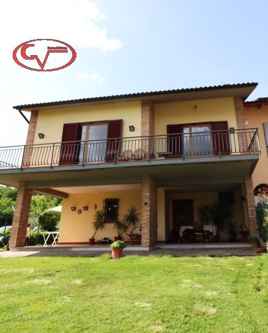 casa indipendente in vendita a Montevarchi