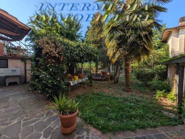 casa indipendente in vendita a Montevarchi