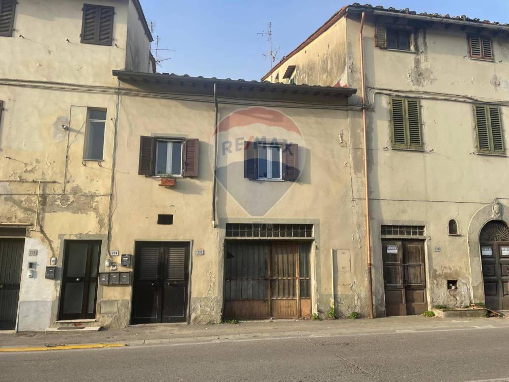appartamento in vendita a Montevarchi in zona Levanella