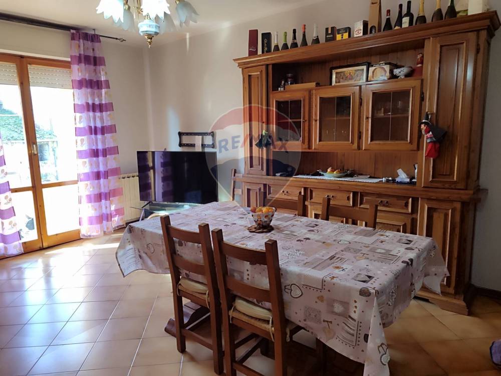 appartamento in vendita a Montevarchi in zona Levanella
