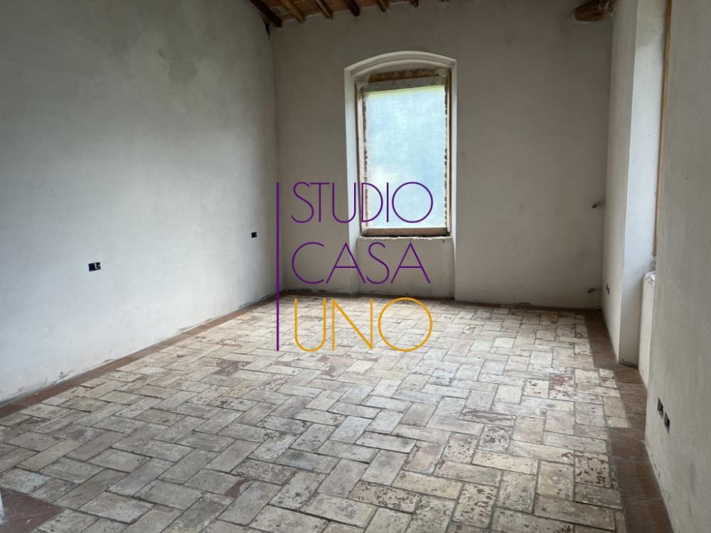 casa indipendente in vendita a Montevarchi
