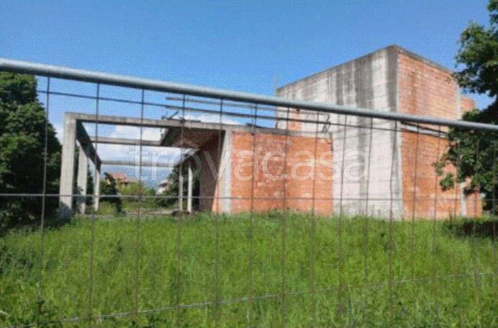 negozio in vendita a Montevarchi