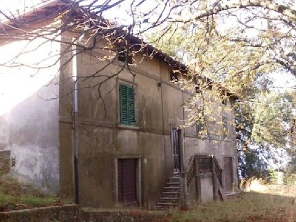 casa indipendente in vendita a Montevarchi