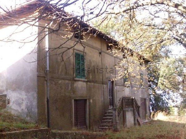 casa indipendente in vendita a Montevarchi