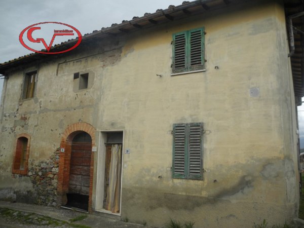 casa indipendente in vendita a Montevarchi