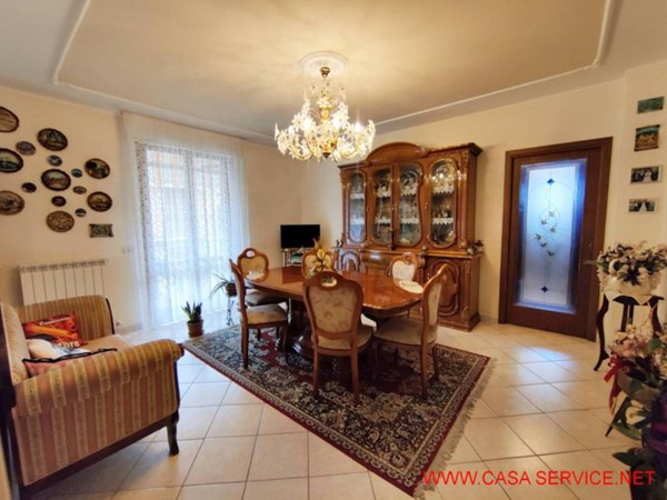 casa indipendente in vendita a Montevarchi in zona Levane