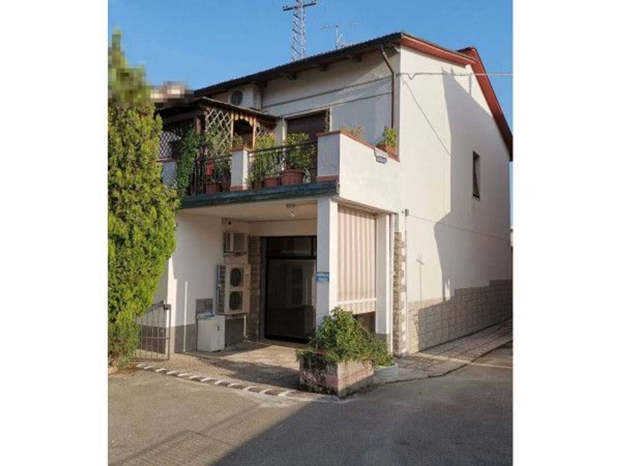 casa indipendente in vendita a Montevarchi