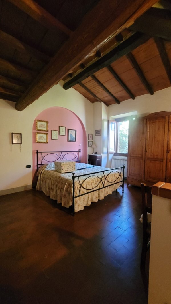 casa indipendente in vendita a Montevarchi