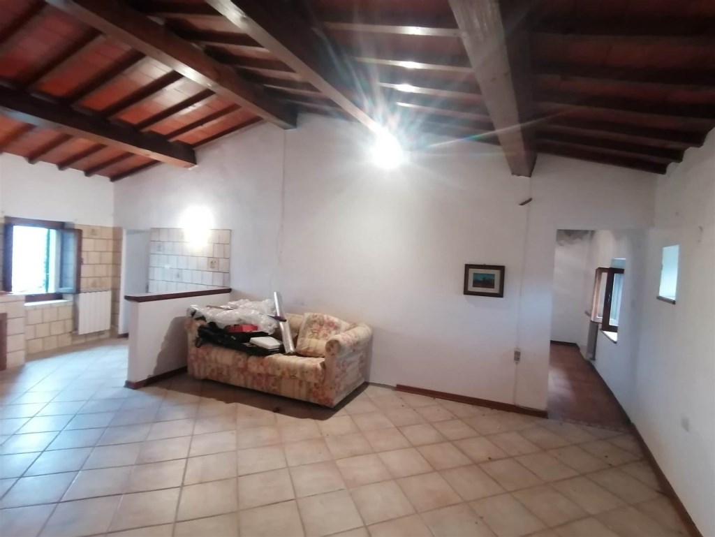 appartamento in vendita a Montevarchi in zona Moncioni