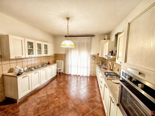 casa indipendente in vendita a Montevarchi