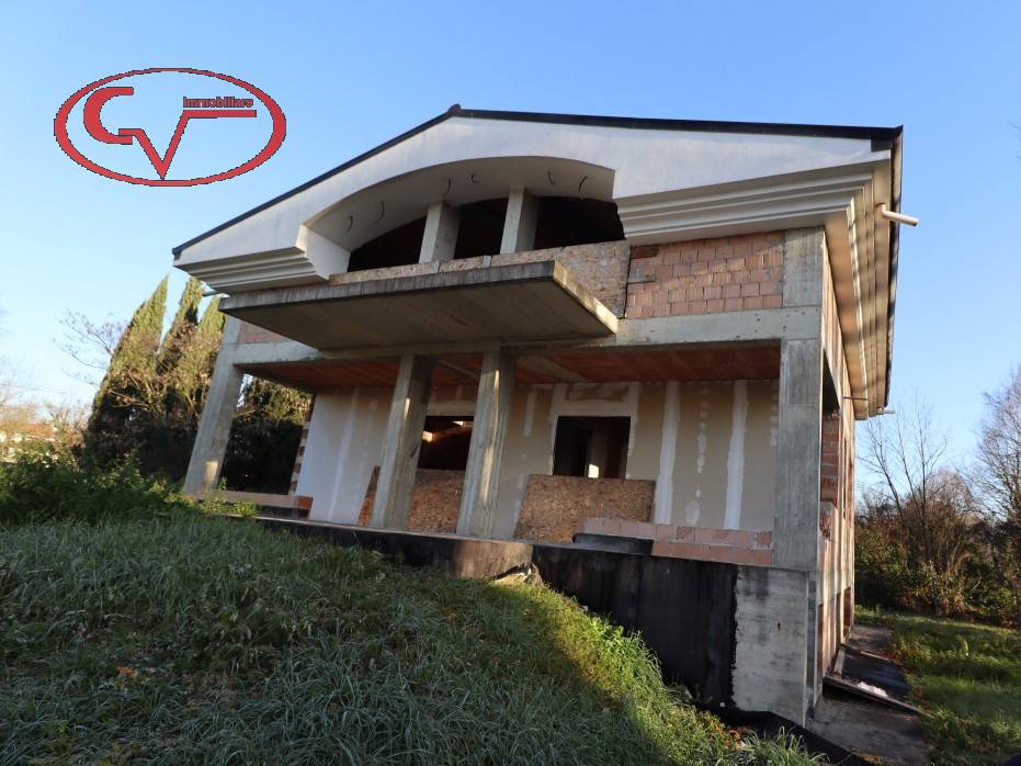 casa indipendente in vendita a Montevarchi