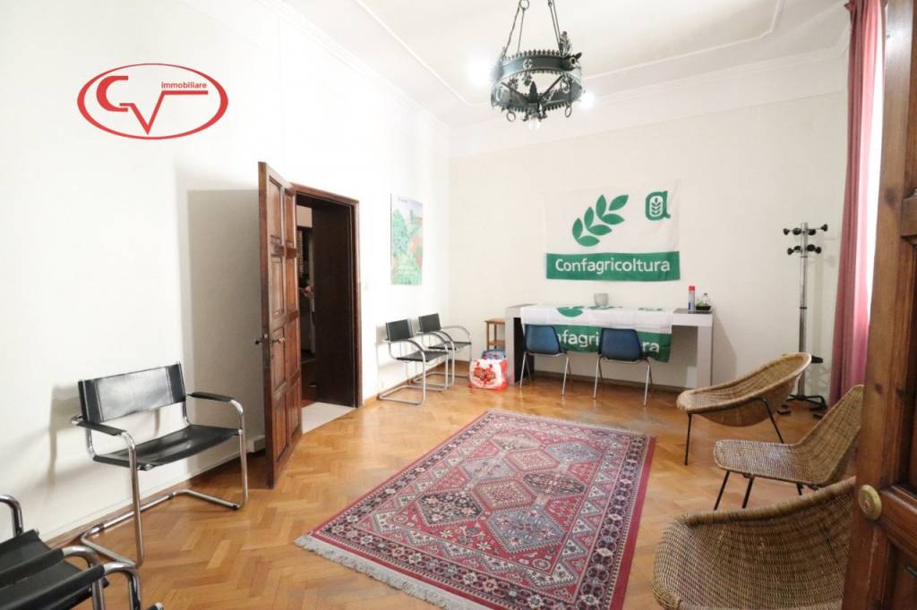 ufficio in vendita a Montevarchi