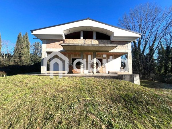 casa indipendente in vendita a Montevarchi