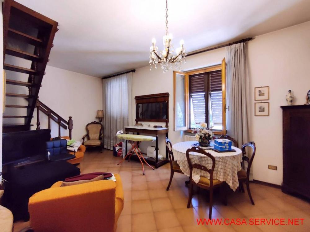 casa indipendente in vendita a Montevarchi
