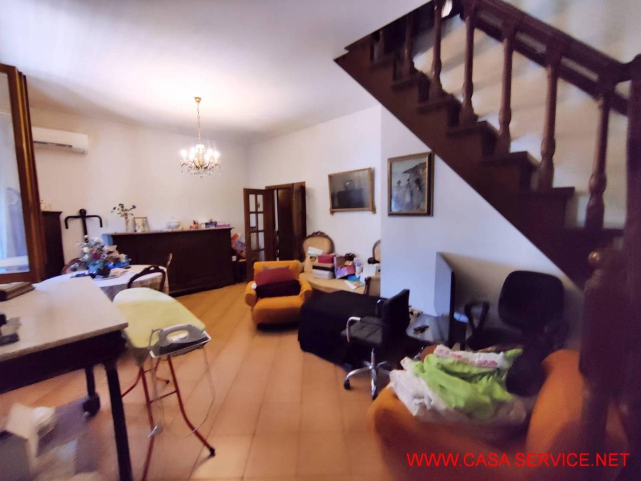 casa indipendente in vendita a Montevarchi