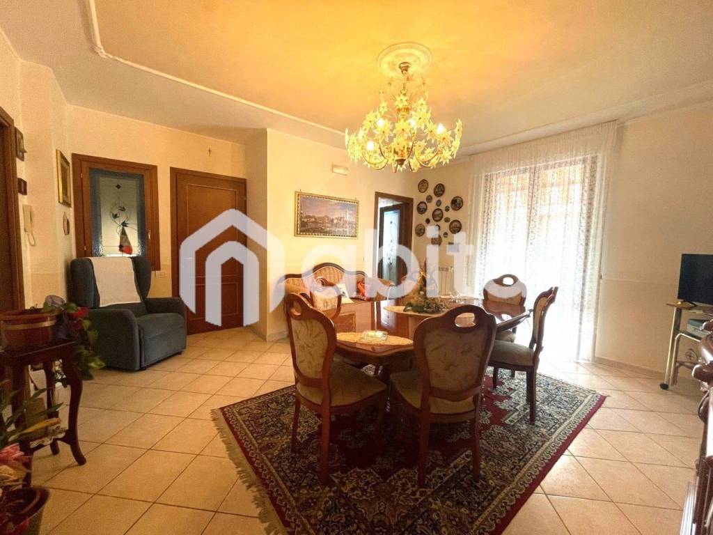 appartamento in vendita a Montevarchi in zona Levane