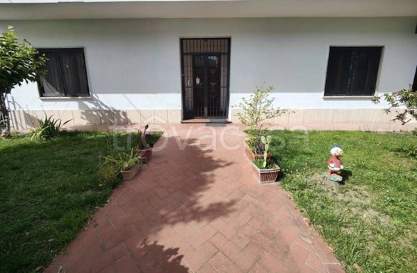 casa indipendente in vendita a Montevarchi