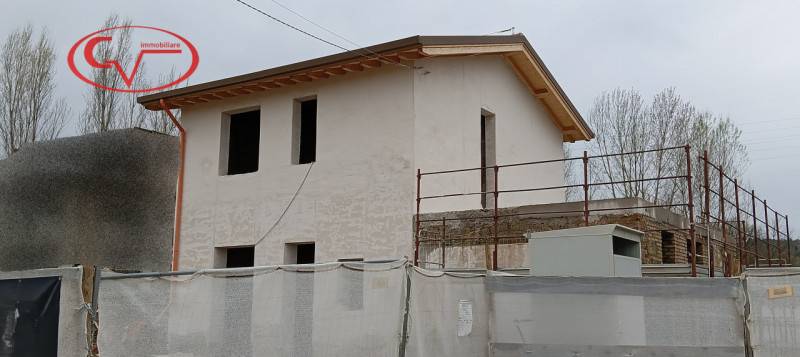 casa indipendente in vendita a Montevarchi