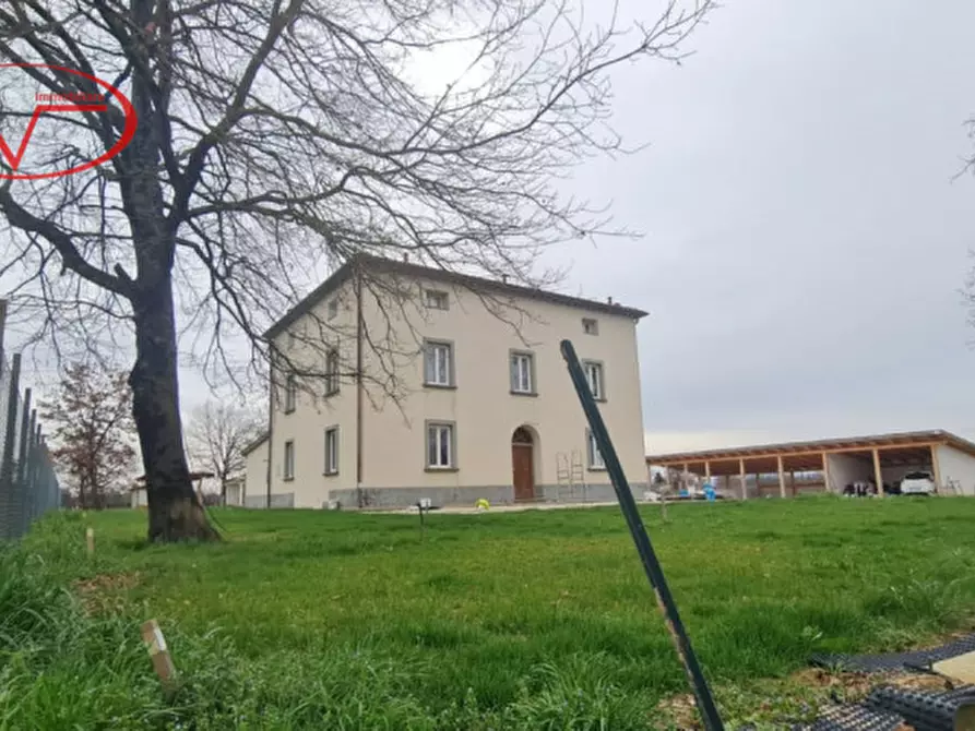casa indipendente in vendita a Montevarchi