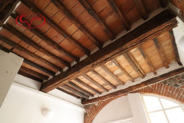 locale di sgombero in vendita a Montevarchi