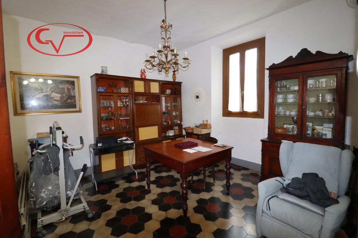 casa indipendente in vendita a Montevarchi