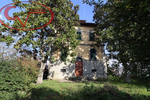 casa indipendente in vendita a Montevarchi